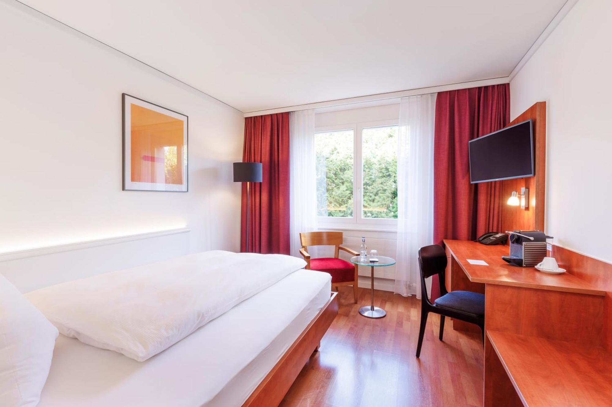 Sorell Hotel Sonnental Dübendorf Екстериор снимка